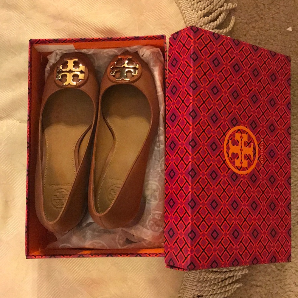 New Tory Burch in box been discontinued make it